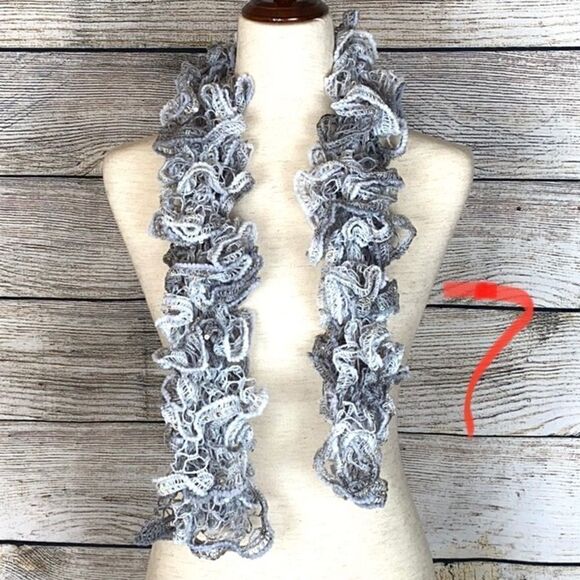 NEW Handmade knit ruffle scarf. - Picture 9 of 14